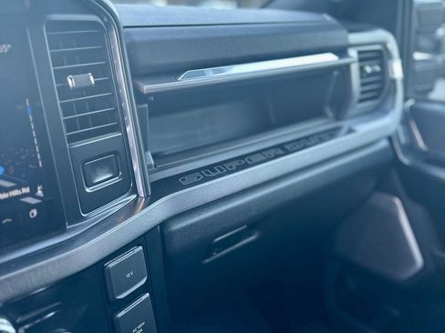 Used 2024 Ford F250 Platinum image 26