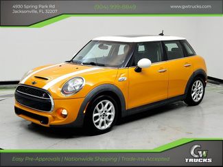 Used 2015 MINI Cooper S image 1