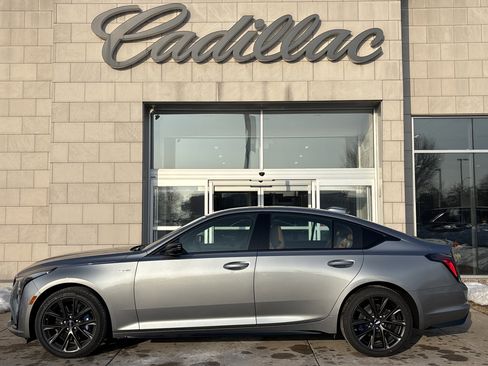 New 2026 Cadillac CT5 V w/ Platinum Package image 10