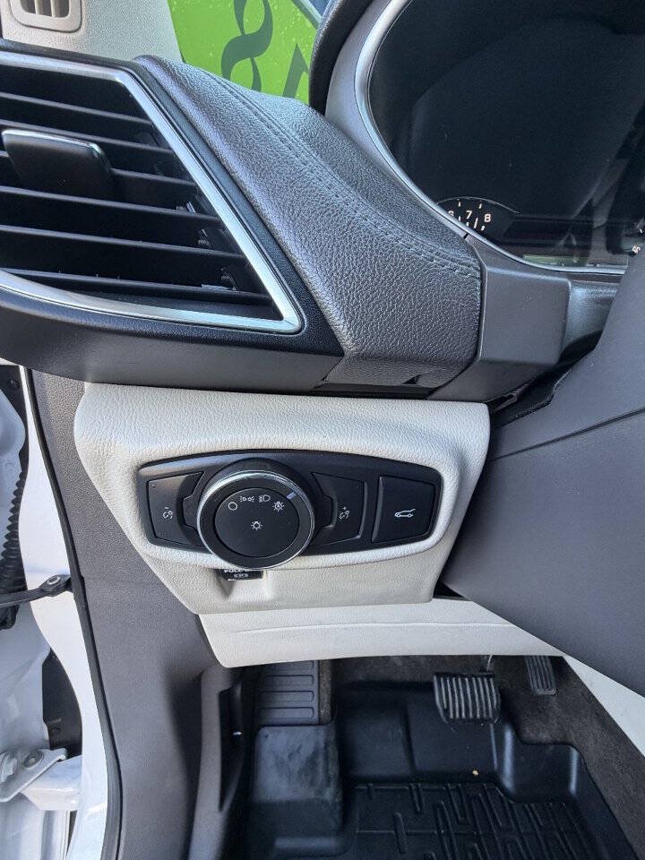 Used 2018 Lincoln MKX Reserve w/ Driver Assistance Package AWD/4WD image 21