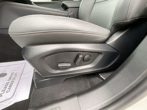 New 2026 Ford Explorer Active w/ Active Comfort Package AWD/4WD image 12