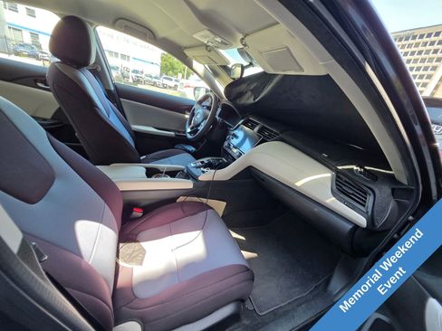 Used 2019 Honda Insight EX image 8