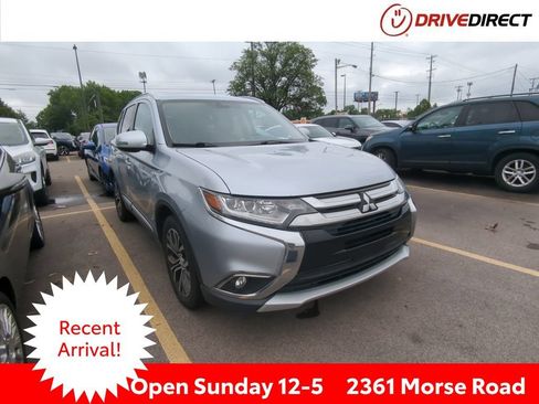 Used 2016 Mitsubishi Outlander GT AWD/4WD image 1