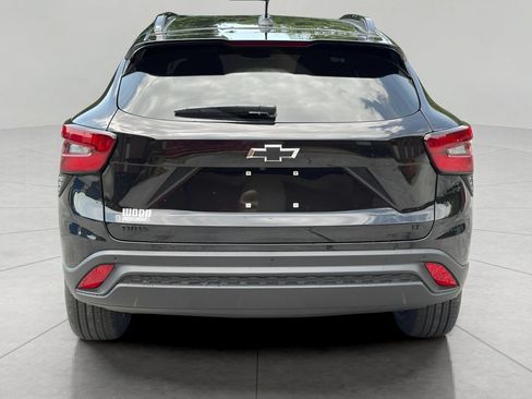New 2026 Chevrolet Trax LT w/ Driver Confidence Package FWD image 3