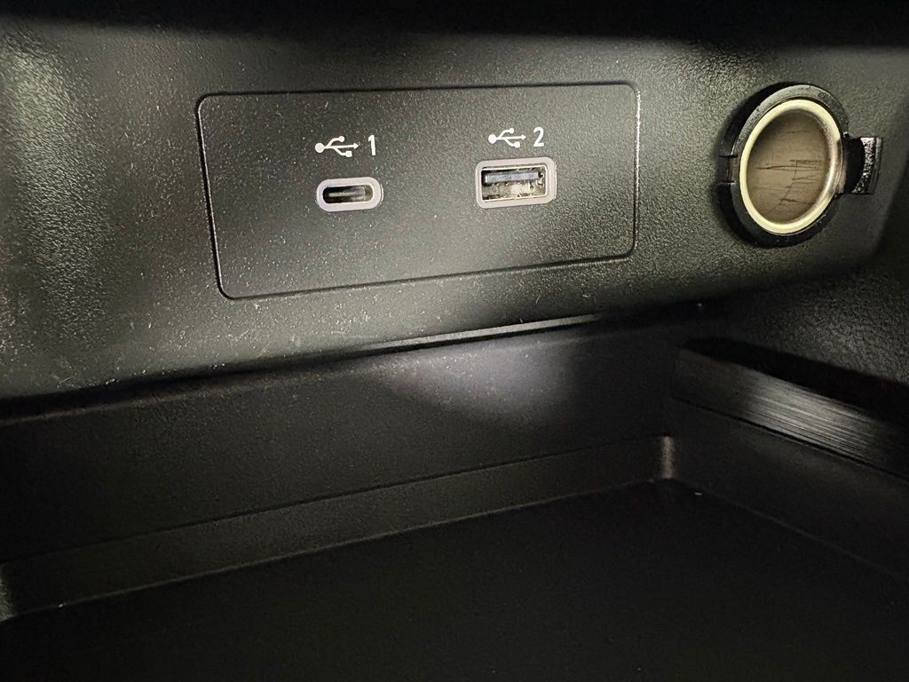 Used 2023 Nissan Rogue SV FWD image 33