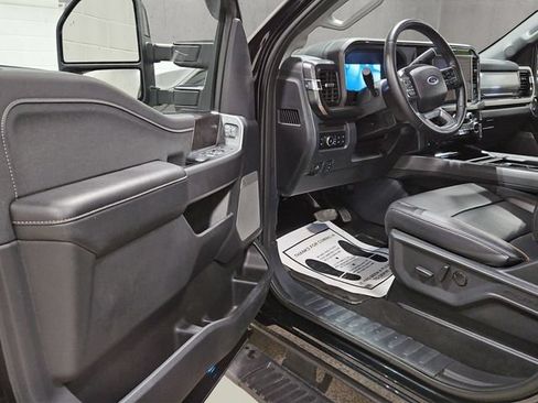 Used 2026 Ford F250 Lariat w/ Lariat Premium Package AWD/4WD image 9