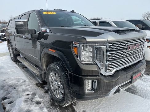 Used 2022 GMC Sierra 3500 Denali w/ Denali Ultimate Package image 2