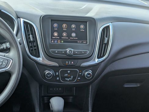 Used 2024 Chevrolet Equinox LT FWD image 12