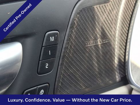 Certified 2023 Volvo XC60 B5 Plus w/ Climate Package AWD/4WD image 22