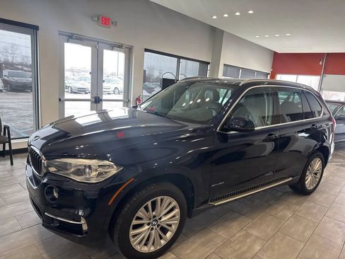 Used 2016 BMW X5 xDrive35i w/ Premium Package AWD/4WD image 4
