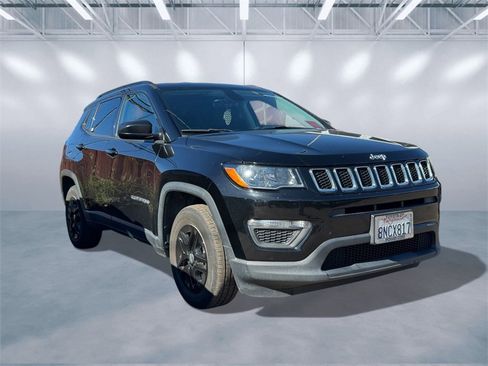 Used 2018 Jeep Compass Sport w/ Tech Group image 14