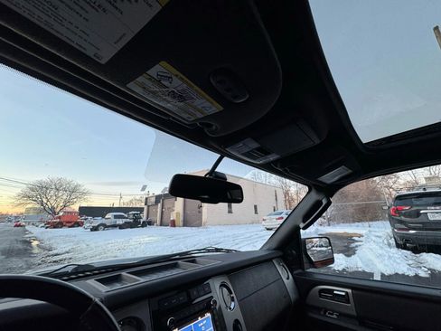 Used 2013 Ford Expedition EL Limited image 22