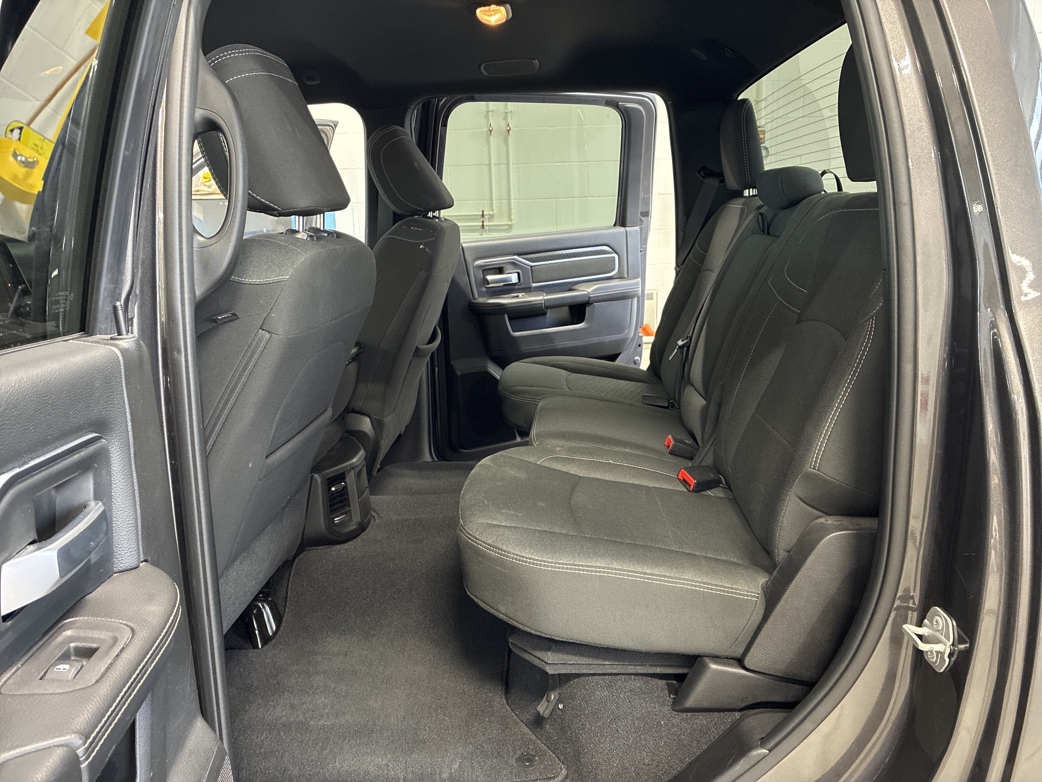 Certified 2025 RAM 2500 Big Horn AWD/4WD image 11
