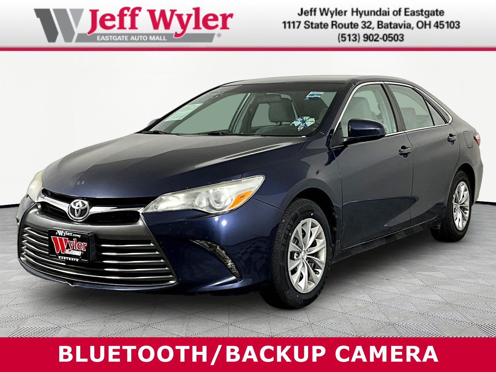 Used 2016 Toyota Camry LE FWD image 1