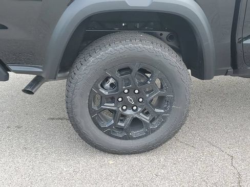 New 2026 Chevrolet Colorado Trail Boss w/ Midnight Edition AWD/4WD image 5