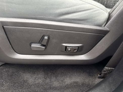 Used 2017 RAM 2500 Big Horn image 25