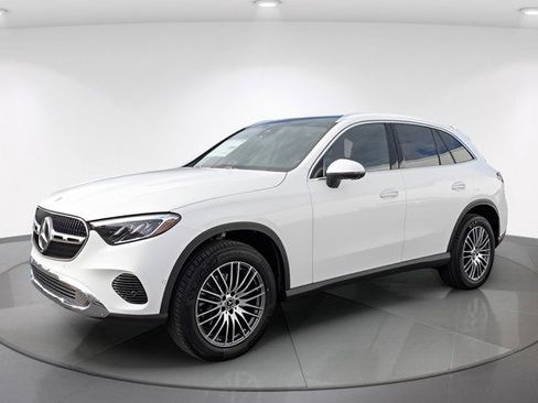 New 2026 Mercedes-Benz GLC 300 GLC 300 image 4