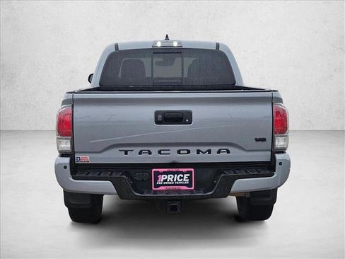 Used 2021 Toyota Tacoma TRD Off-Road image 6