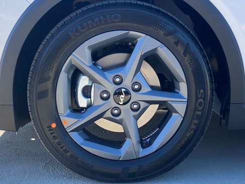 New 2026 Kia K4 LXS image 10