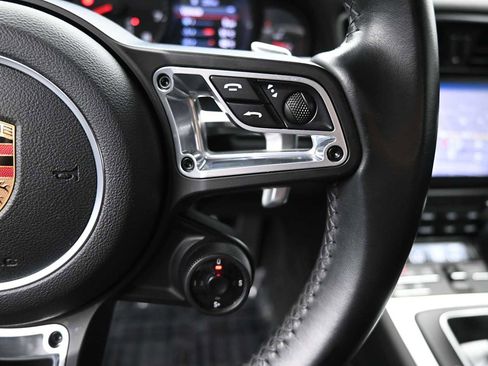 Certified 2018 Porsche 911 Carrera S RWD image 9