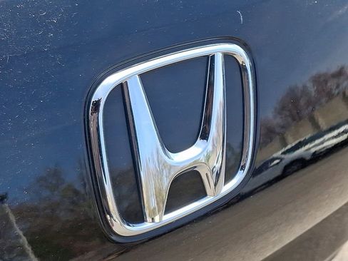 Certified 2023 Honda HR-V LX image 29