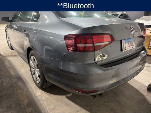 Used 2017 Volkswagen Jetta S image 5