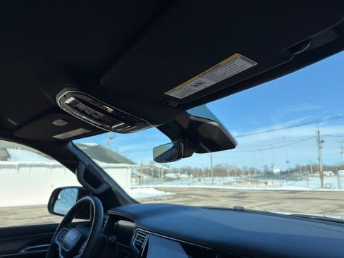 Used 2023 Jeep Wagoneer Series III w/ Preferred Equipment Group image 51