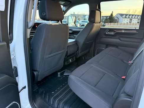 Used 2024 GMC Sierra 3500 SLE image 24