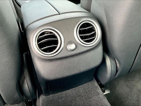 Used 2021 Mercedes-Benz C 300 4MATIC Sedan image 10