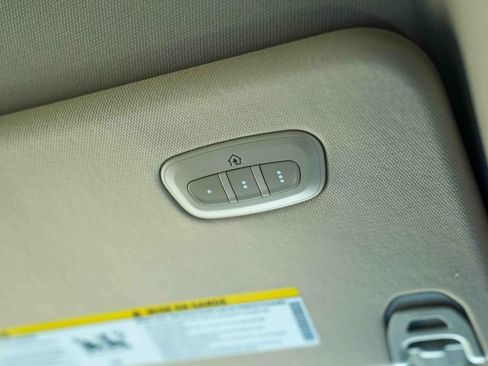 Used 2021 RAM 1500 Laramie AWD/4WD image 39