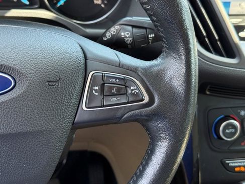 Used 2019 Ford Escape Titanium FWD image 36