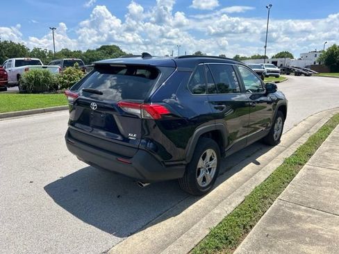 Used 2025 Toyota RAV4 XLE AWD/4WD image 3