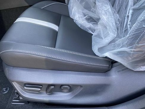 New 2026 Toyota Camry SE FWD image 8