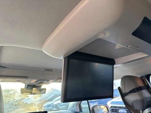Used 2024 Toyota Sienna Limited FWD image 13