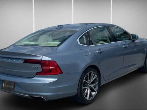 Used 2018 Volvo S90 T5 Momentum w/ Convenience Package AWD/4WD image 10