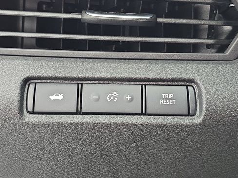 New 2025 Nissan Altima 2.5 SR w/ SR Premium Package image 25