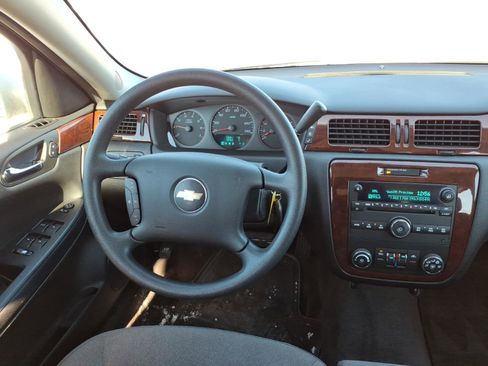 Used 2009 Chevrolet Impala LS image 14