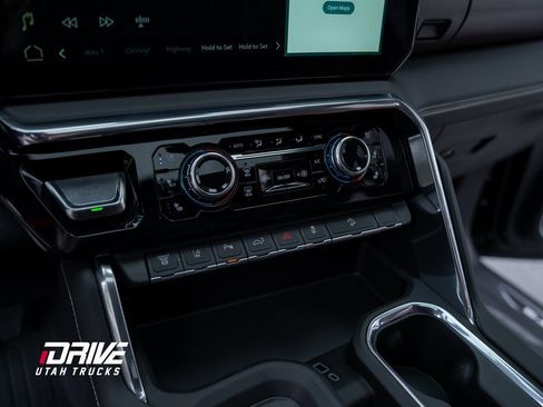 Used 2025 GMC Sierra 3500 Denali Ultimate image 37