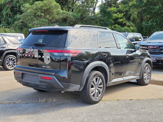 Used 2024 Nissan Pathfinder SV AWD/4WD image 5
