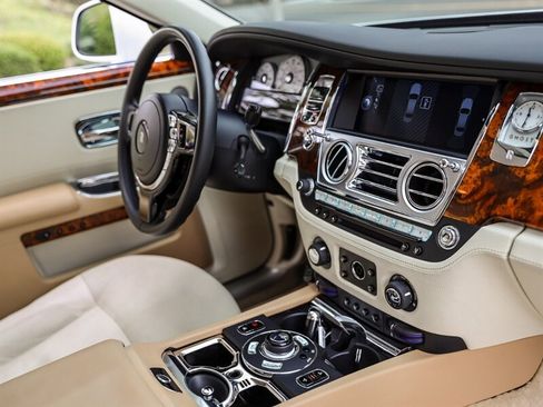 Used 2012 Rolls-Royce Ghost RWD image 44