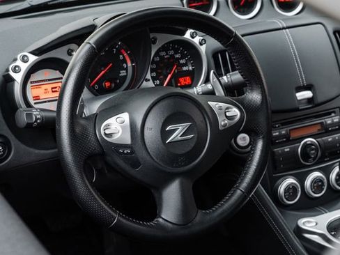 Used 2012 Nissan 370Z Coupe image 7