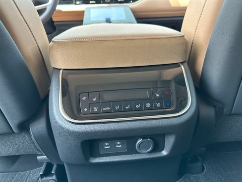 New 2027 INFINITI QX80 Luxe AWD/4WD image 33