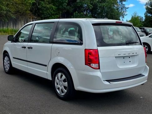 Used 2015 Dodge Grand Caravan American Value Package w/ UConnect Hands-Free Group FWD image 5
