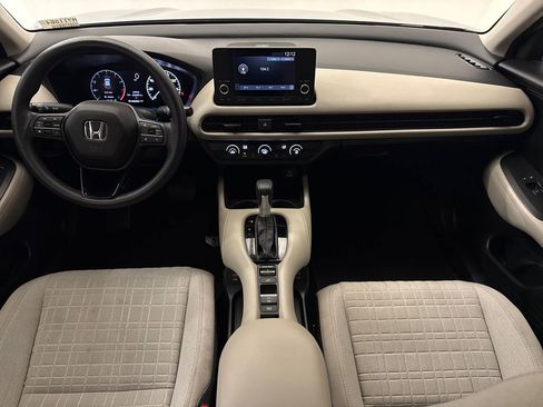 Certified 2025 Honda HR-V LX image 13