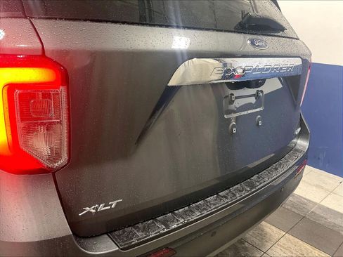 Used 2023 Ford Explorer XLT w/ Equipment Group 202A image 28