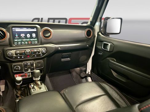 Used 2022 Jeep Gladiator Mojave w/ Trailer Tow Package AWD/4WD image 23
