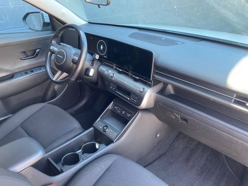 Used 2024 Hyundai Kona SEL FWD image 8