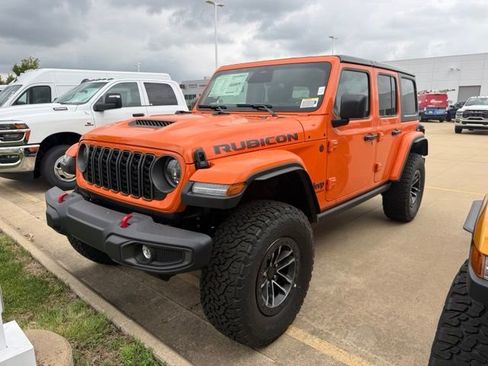 New 2026 Jeep Wrangler Unlimited Rubicon w/ Xtreme 35 Tire Package AWD/4WD image 2