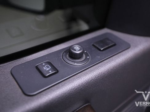 Used 2014 Ford F250 Platinum w/ FX4 Off-Road Package image 19