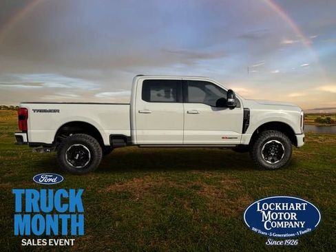 New 2026 Ford F250 Platinum w/ Tremor Off-Road Package image 8